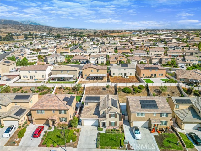 Detail Gallery Image 3 of 39 For 1015 Barberry Ln, Calimesa,  CA 92320 - 4 Beds | 3 Baths