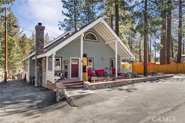 Detail Gallery Image 6 of 49 For 1584 Betty St, Wrightwood,  CA 92397 - 3 Beds | 2 Baths