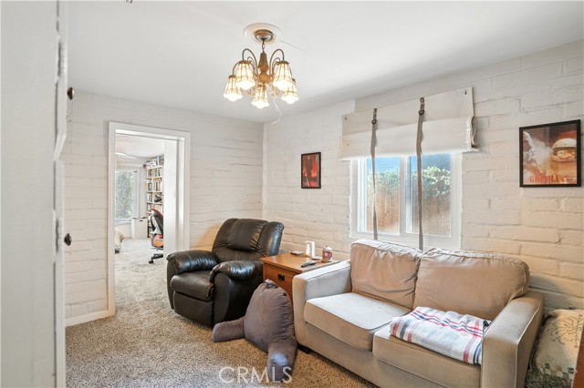 3719 Jurupa Avenue, Riverside CA: https://media.crmls.org/medias/a7048838-ef59-433f-88bf-6cc12c69e03d.jpg