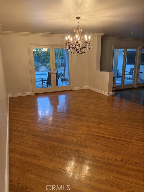 Detail Gallery Image 10 of 15 For 16248 Darcia Pl, Encino,  CA 91436 - 4 Beds | 4 Baths