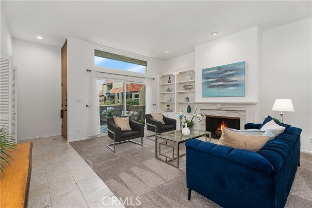 980 Palo Verde Avenue, Long Beach CA: https://media.crmls.org/medias/a7077f30-4385-47e1-9359-07c42d526b37.jpg
