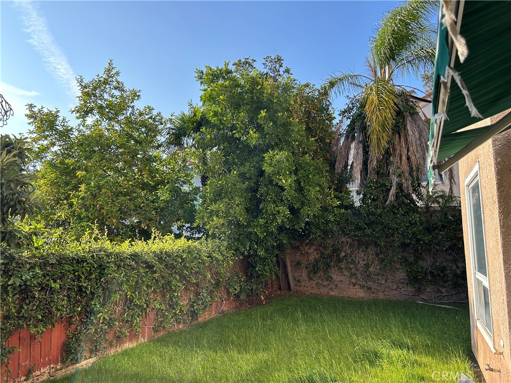 https://media.crmls.org/medias/a707c05a-3432-4242-9276-0727c275b694.jpg?preset=X-Large
