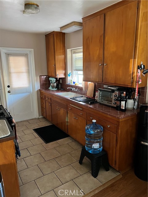 Detail Gallery Image 4 of 17 For 13833 Ramona Dr, Whittier,  CA 90605 - – Beds | – Baths