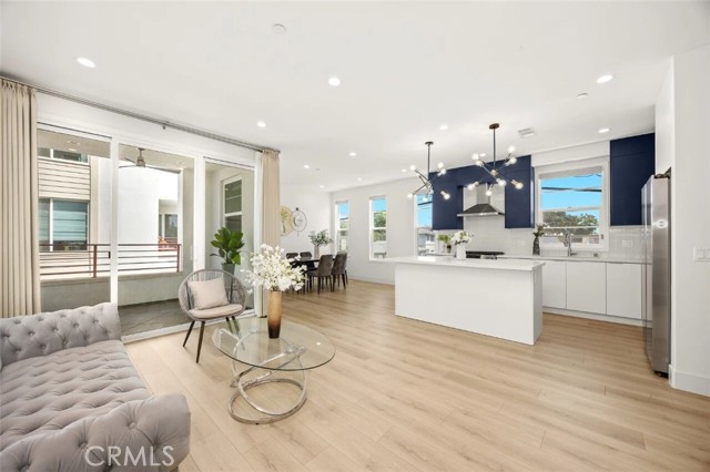 Detail Gallery Image 9 of 33 For 137 Saint Francis St a,  San Gabriel,  CA 91776 - 2 Beds | 2/1 Baths