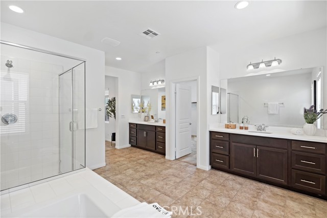 16119 Almond Avenue, Chino CA: https://media.crmls.org/medias/a70a5579-a2a1-491b-b8f4-bb0c73af4856.jpg