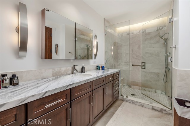 Image 28 of 57 For 345 Colorado Boulevard 404