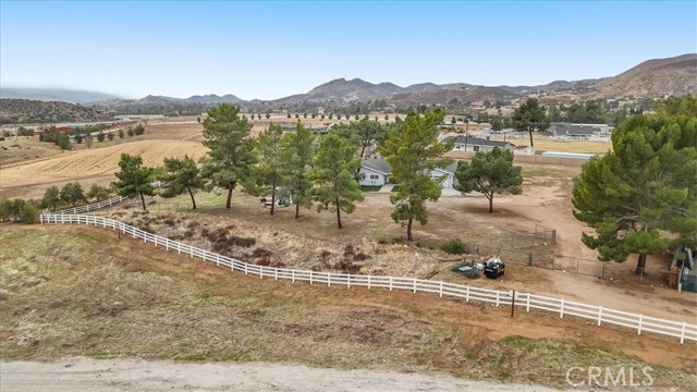 34217 Mabana Street, Agua Dulce, California 91390, 4 Bedrooms Bedrooms, ,2 BathroomsBathrooms,Single Family Residence,For Sale,Mabana,GD25033412