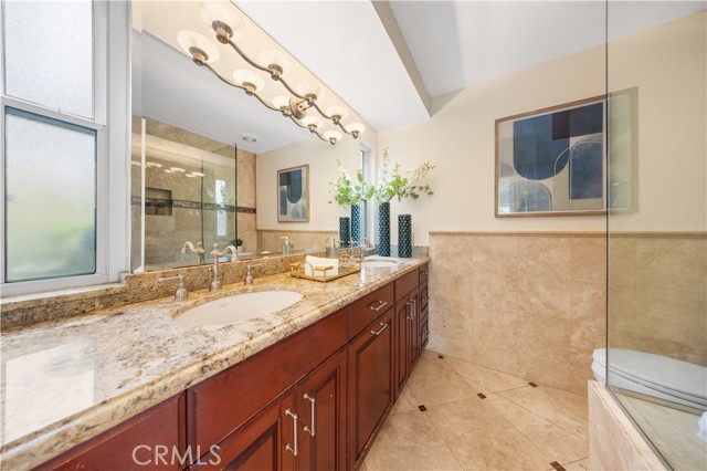 12 Rockrose Way, Irvine CA: https://media.crmls.org/medias/a70b5330-4878-4fba-bc24-6ff3dae2e90c.jpg