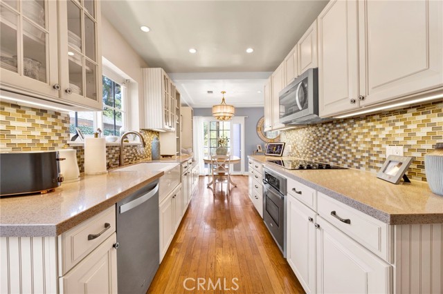 Detail Gallery Image 31 of 43 For 3374 Floyd, Los Angeles,  CA 90068 - 3 Beds | 2 Baths