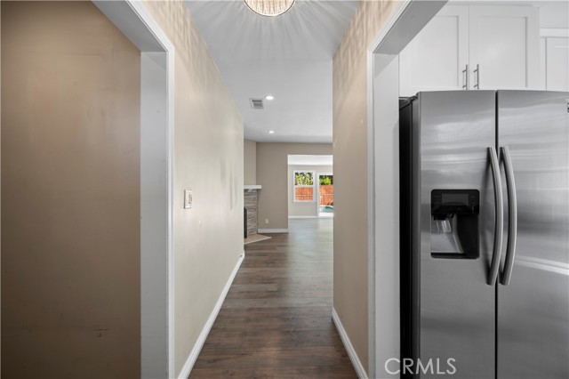 7736 Bellaire Avenue, North Hollywood CA: https://media.crmls.org/medias/a70d582a-7fb9-4389-ad8a-f0501d30d68b.jpg