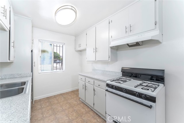3430 Elm Avenue, Long Beach CA: https://media.crmls.org/medias/a70dcf41-1f26-4c52-a457-5d10858103f6.jpg
