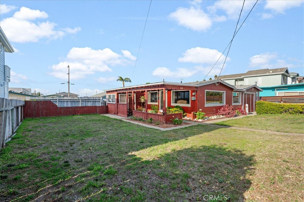 2931 Hemlock Avenue