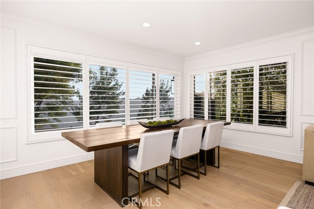 Detail Gallery Image 14 of 71 For 321 Wonderview Dr, Glendale,  CA 91202 - 4 Beds | 3 Baths