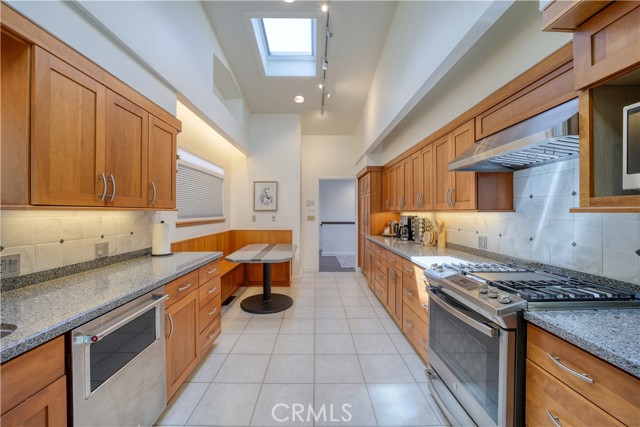 131 Serrano Heights, San Luis Obispo CA: https://media.crmls.org/medias/a7109cb2-ee99-465d-b1c4-f2e0614b99f7.jpg