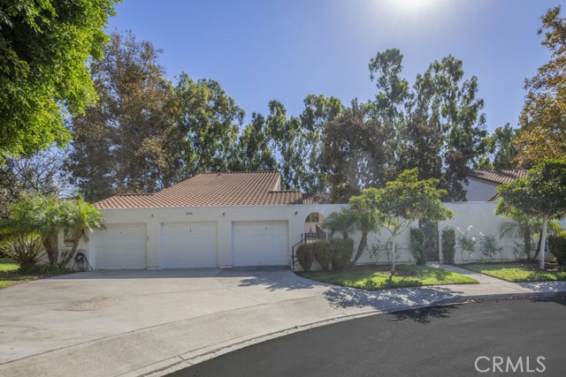 Detail Gallery Image 1 of 27 For 5533 via La Mesa #B,  Laguna Woods,  CA 92637 - 2 Beds | 2 Baths