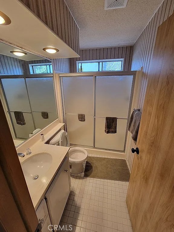 18 Tahquitz Court, Camarillo CA: https://media.crmls.org/medias/a71119c7-1b2f-4fec-a50b-ccbf51f01164.jpg