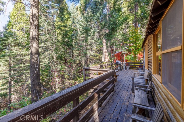 Detail Gallery Image 16 of 31 For 529 West Victoria Ct, Lake Arrowhead,  CA 92352 - 2 Beds | 1 Baths