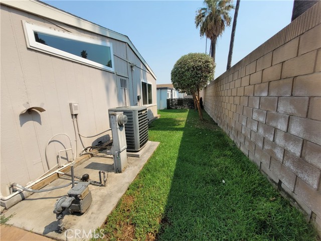 Detail Gallery Image 5 of 30 For 13381 Magnolia Ave #13,  Corona,  CA 92879 - 2 Beds | 2 Baths