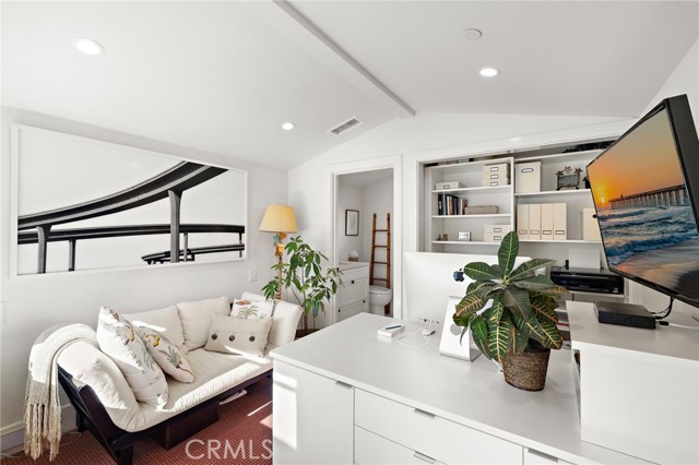 Detail Gallery Image 61 of 68 For 711 1/2 Marigold, Corona Del Mar,  CA 92625 - 2 Beds | 2/1 Baths