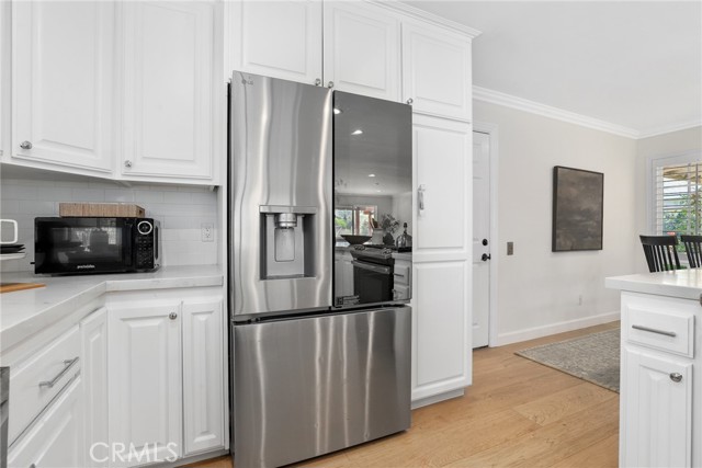 Detail Gallery Image 7 of 30 For 5839 Parkmor Rd, Calabasas,  CA 91302 - 4 Beds | 2 Baths