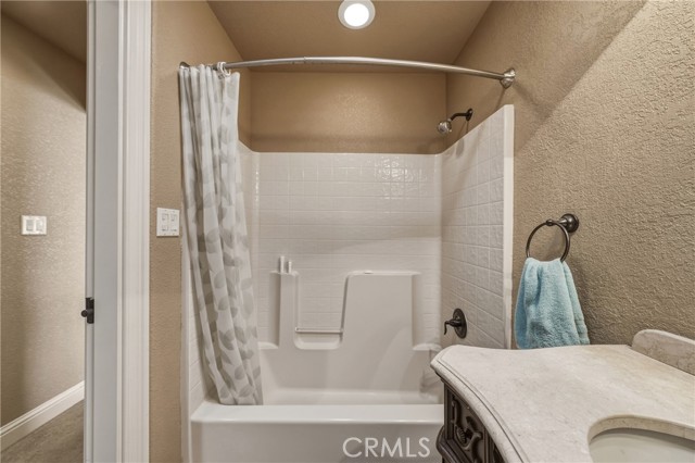 3790 Lakeshore Boulevard, Lakeport CA: https://media.crmls.org/medias/a71459e5-1730-4e44-8fc8-ec801e0e61d4.jpg