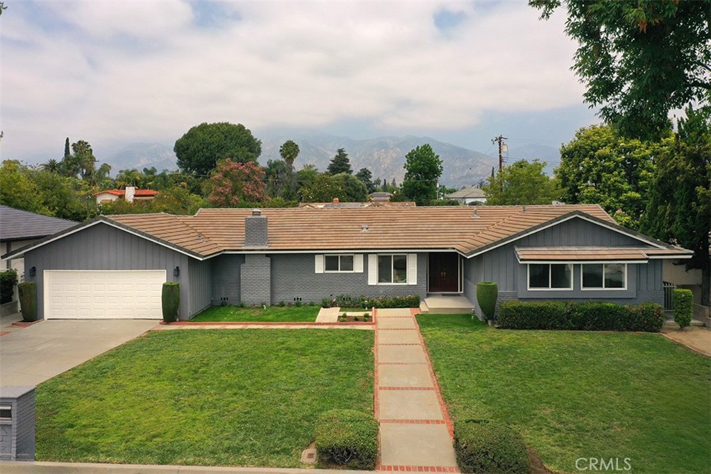 255 Sharon