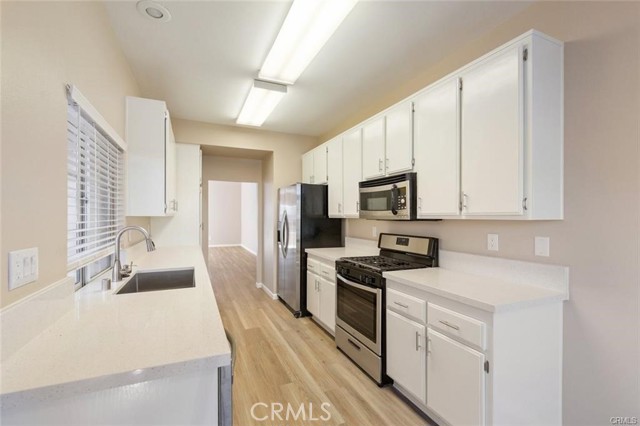 Detail Gallery Image 10 of 24 For 27294 Family Cir, Menifee,  CA 92586 - 3 Beds | 2 Baths