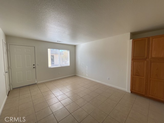 16784 Sultana Street, Hesperia CA: https://media.crmls.org/medias/a71502c9-046c-4958-9fe5-8672200ee17b.jpg