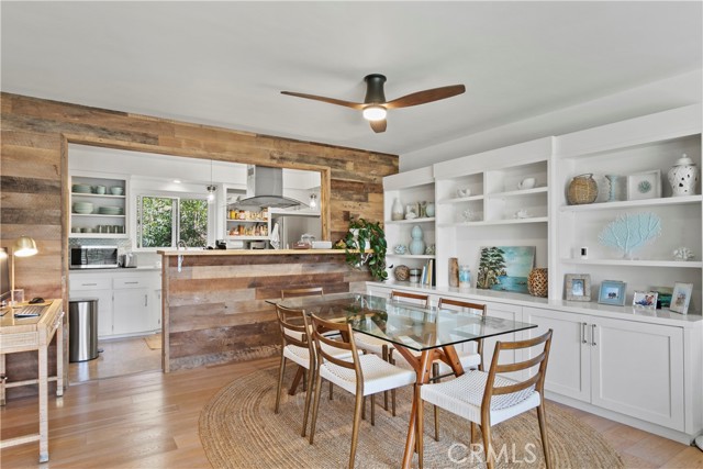 1570 Via Capri, Laguna Beach CA: https://media.crmls.org/medias/a7159d54-d246-4637-b646-92db98060c47.jpg