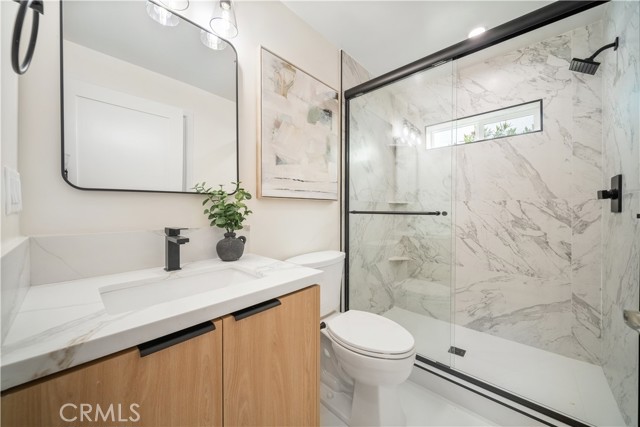 Detail Gallery Image 32 of 57 For 19918 Kittridge, Winnetka,  CA 91306 - 8 Beds | 6 Baths