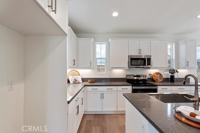 Detail Gallery Image 16 of 40 For 1990 Connor Ln, San Jacinto,  CA 92582 - 3 Beds | 2/1 Baths