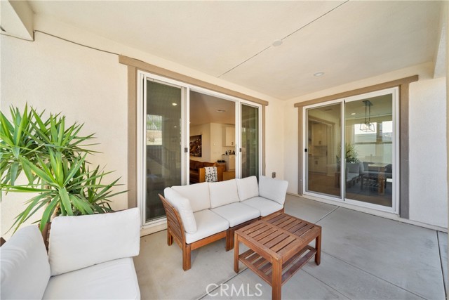 11298 Finders Court, Corona CA: https://media.crmls.org/medias/a7166935-c030-4dc7-976d-10a026336b70.jpg