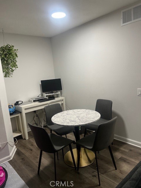 Detail Gallery Image 8 of 37 For 18209 Sierra #30,  Canyon Country,  CA 91351 - 2 Beds | 2 Baths