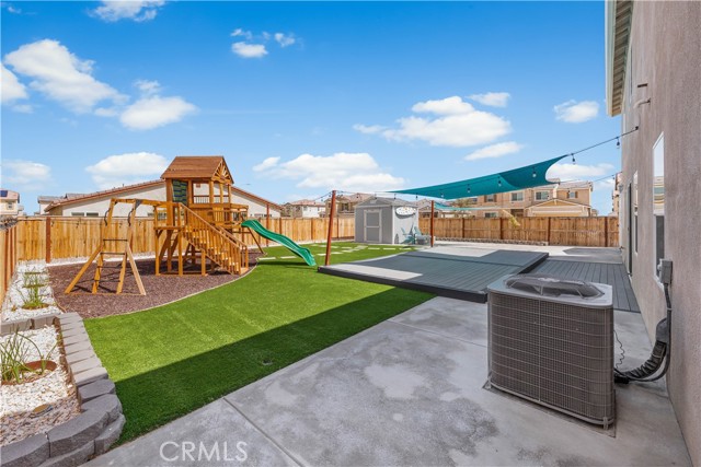 2436 Lugar Bonito Court, Rosamond CA: https://media.crmls.org/medias/a7190828-a730-4f30-adbe-876f08926139.jpg