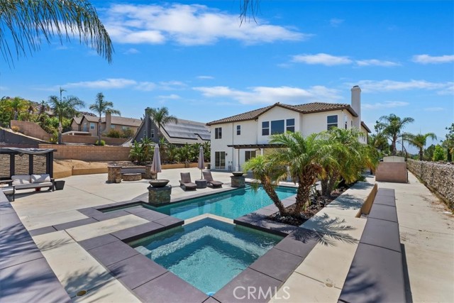 239 Cross Rail Lane, Norco CA: https://media.crmls.org/medias/a7190850-046f-48ed-bedf-f018c7bd07c6.jpg