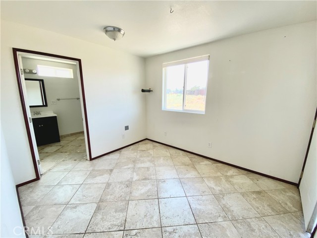 9582 Buttemere Road, Phelan CA: https://media.crmls.org/medias/a719452c-6d64-4dab-9214-9e9ed4432377.jpg