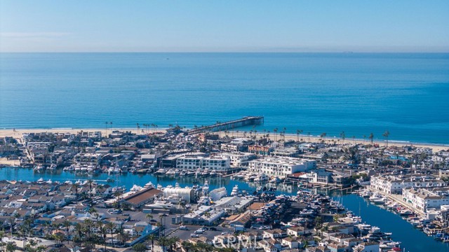 Detail Gallery Image 4 of 57 For 101 Scholz Plaza Ph 16, Newport Beach,  CA 92663 - 2 Beds | 2 Baths