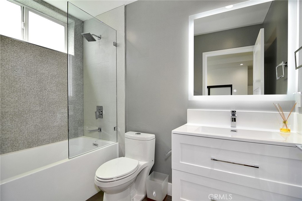MLS #SR26187866 image #12