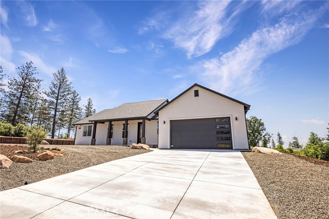 Detail Gallery Image 3 of 28 For 1890 Arrowhead Dr, Paradise,  CA 95969 - 3 Beds | 2 Baths