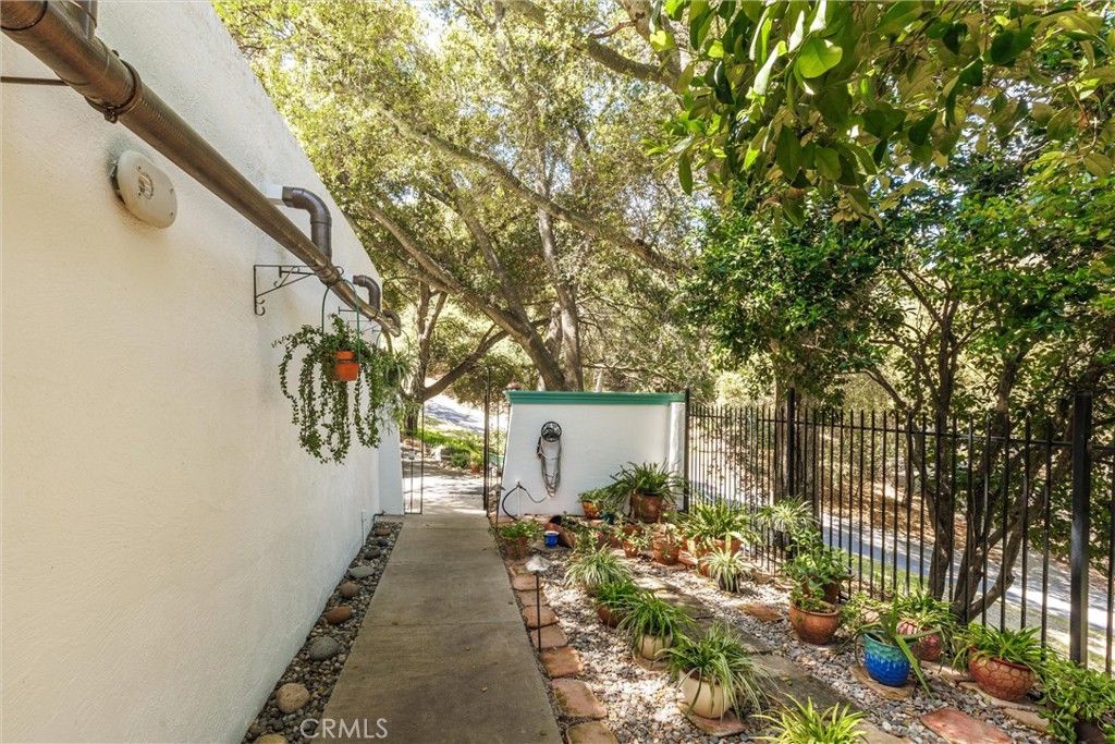2015 Alturas Road