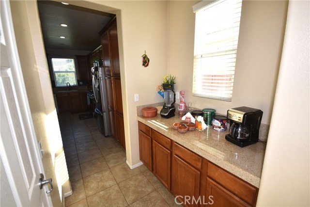 1886 Mount Verdugo Lane, Perris CA: https://media.crmls.org/medias/a71b6384-5b9a-4688-8575-75a9dd26995c.jpg