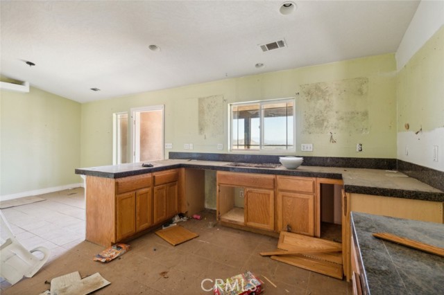 Detail Gallery Image 7 of 28 For 8975 Pumalo Rd, Lucerne Valley,  CA 92356 - 4 Beds | 2 Baths