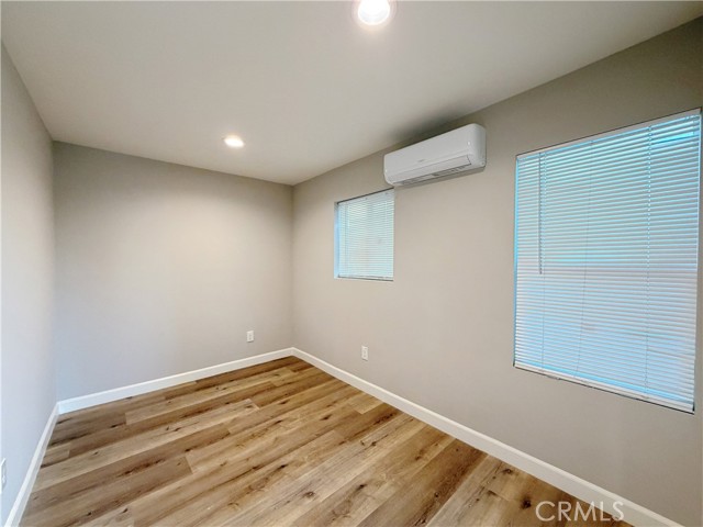 Detail Gallery Image 4 of 10 For 516 E D St #B,  Ontario,  CA 91764 - 2 Beds | 1 Baths