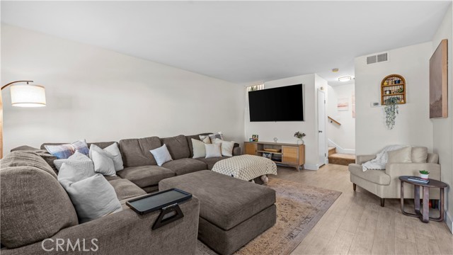 Detail Gallery Image 17 of 23 For 9713 La Jolla #B,  Rancho Cucamonga,  CA 91701 - 2 Beds | 2/1 Baths