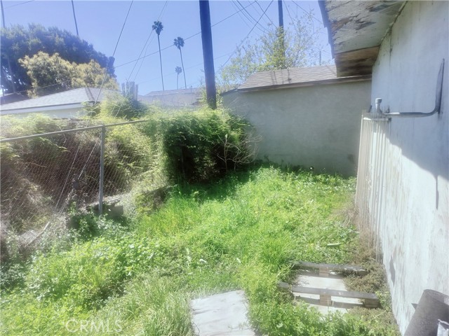 Detail Gallery Image 5 of 26 For 430 W 64th St, Los Angeles,  CA 90003 - 3 Beds | 2 Baths