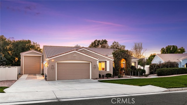 Detail Gallery Image 2 of 65 For 4683 Viaggio Cir, Jurupa Valley,  CA 92509 - 4 Beds | 2/1 Baths
