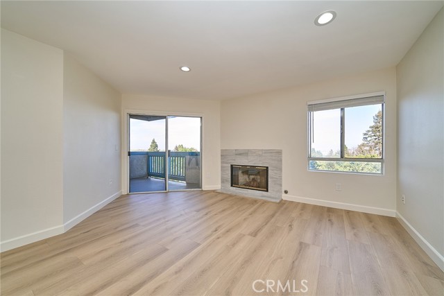 Detail Gallery Image 8 of 28 For 1441 Brett Pl #229,  San Pedro,  CA 90732 - 2 Beds | 2 Baths