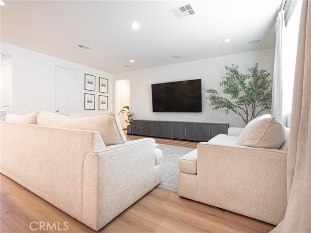 Detail Gallery Image 17 of 46 For 32085 Deardoff St, Menifee,  CA 92584 - 5 Beds | 3 Baths