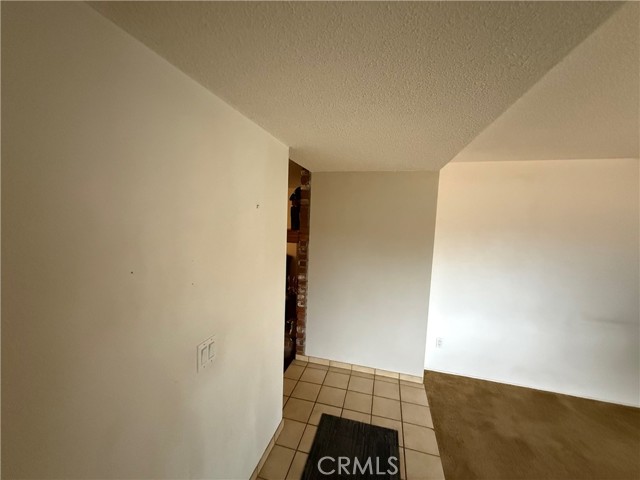 Detail Gallery Image 4 of 16 For 9603 Boxwood Ave, Fontana,  CA 92335 - 4 Beds | 2 Baths