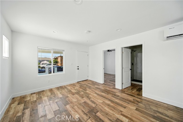 Detail Gallery Image 9 of 17 For 523 78th St, Los Angeles,  CA 90044 - 2 Beds | 1 Baths